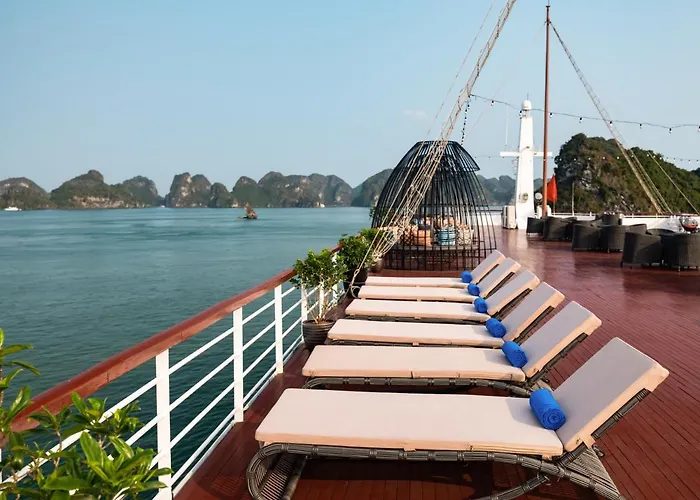 Aqua Cruise Lan Ha Bay 