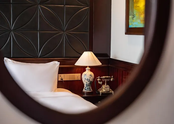 Aqua Cruise Lan Ha Bay 5* Hạ Long