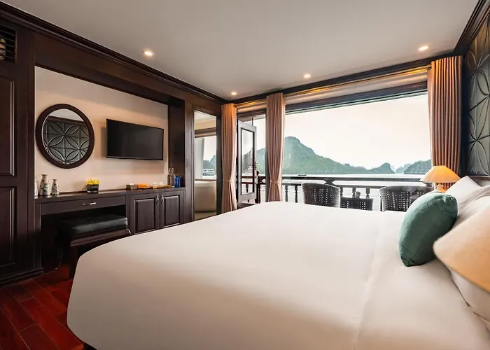  Aqua Cruise Lan Ha Bay Hạ Long