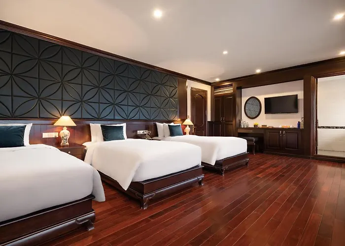 Aqua Cruise Lan Ha Bay  Hạ Long