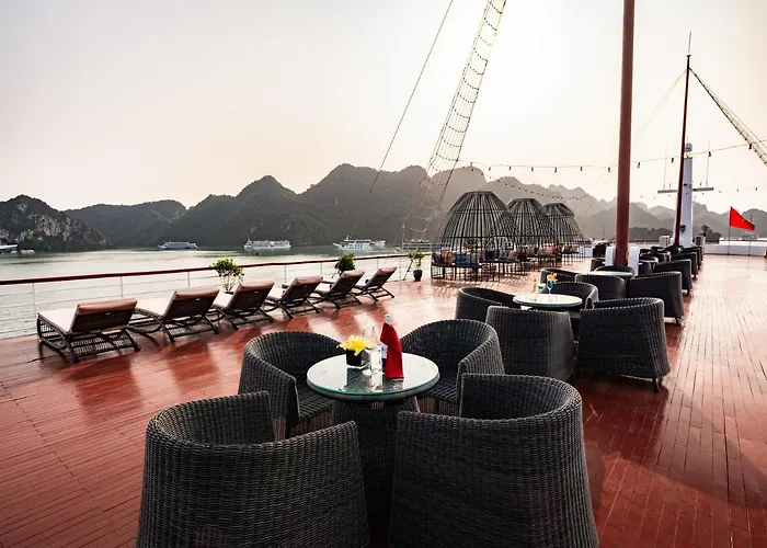 Aqua Cruise Lan Ha Bay