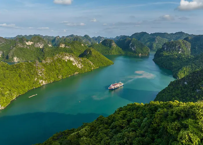 Aqua Cruise Lan Ha Bay