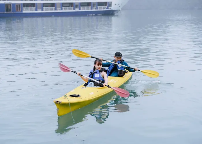 Aqua Cruise Lan Ha Bay  5*