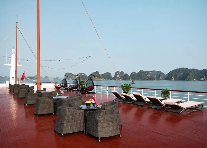 Aqua Cruise Lan Ha Bay 5* Hạ Long