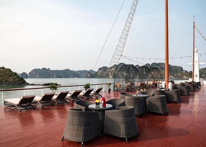Aqua Cruise Lan Ha Bay  5*