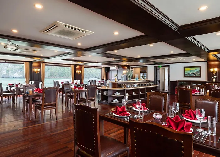 Aqua Cruise Lan Ha Bay 5* Hạ Long