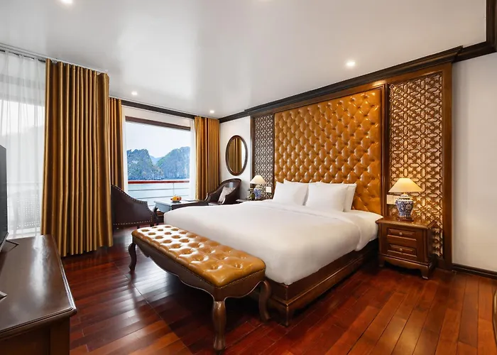 Aqua Cruise Lan Ha Bay  5*