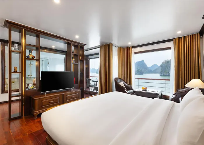  Aqua Cruise Lan Ha Bay Hạ Long