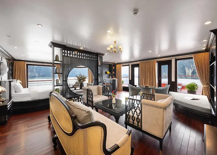 Aqua Cruise Lan Ha Bay 5* Hạ Long