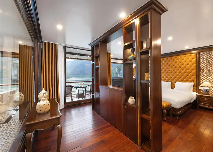 Aqua Cruise Lan Ha Bay 