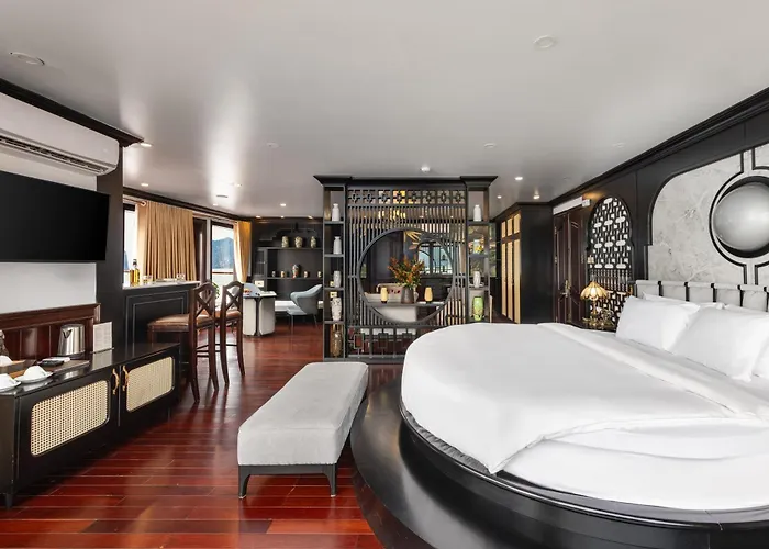 Aqua Cruise Lan Ha Bay 5*