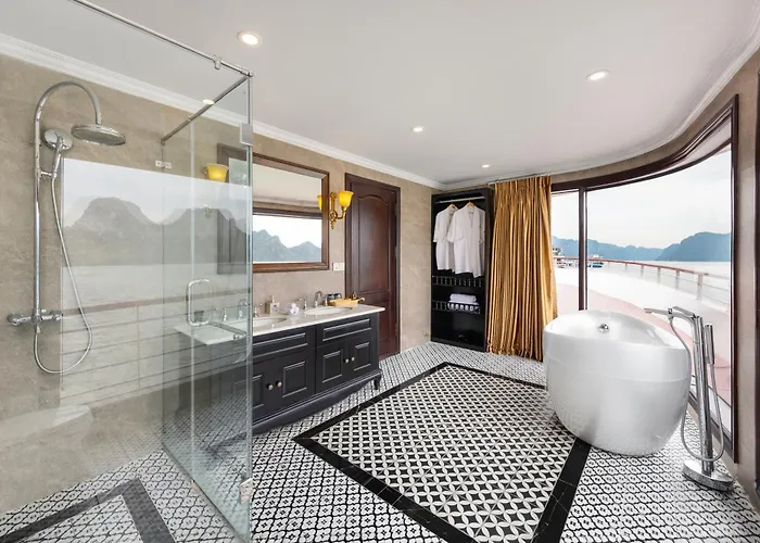 Aqua Cruise Lan Ha Bay 5* Hạ Long